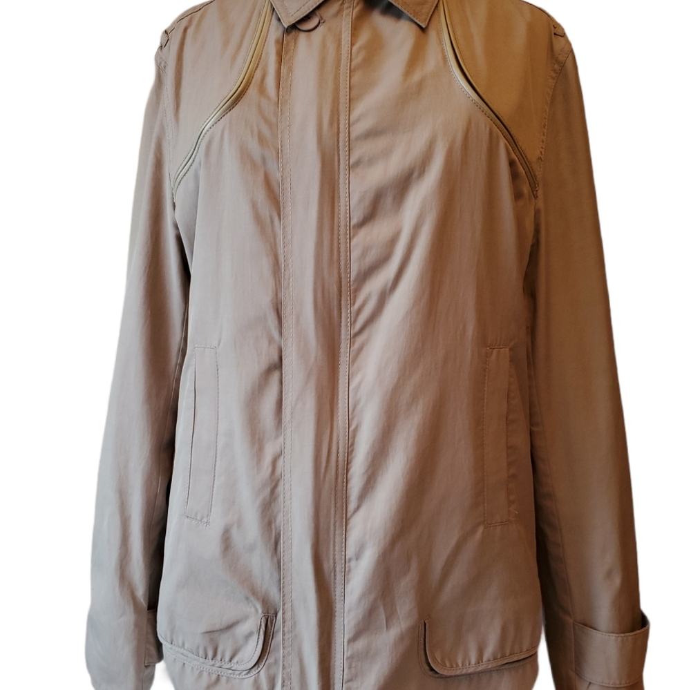 Waterproof/windbreaker jacket - Picture 5 of 15